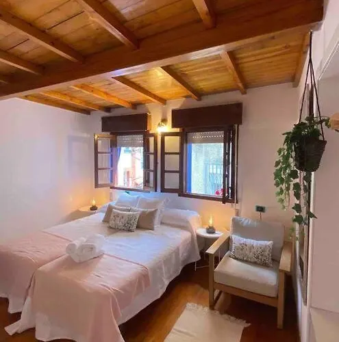 Casa En Casco Antiguo * 쿠딜레로